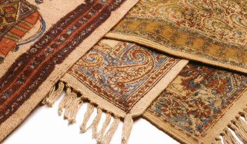 Traditional area rugs